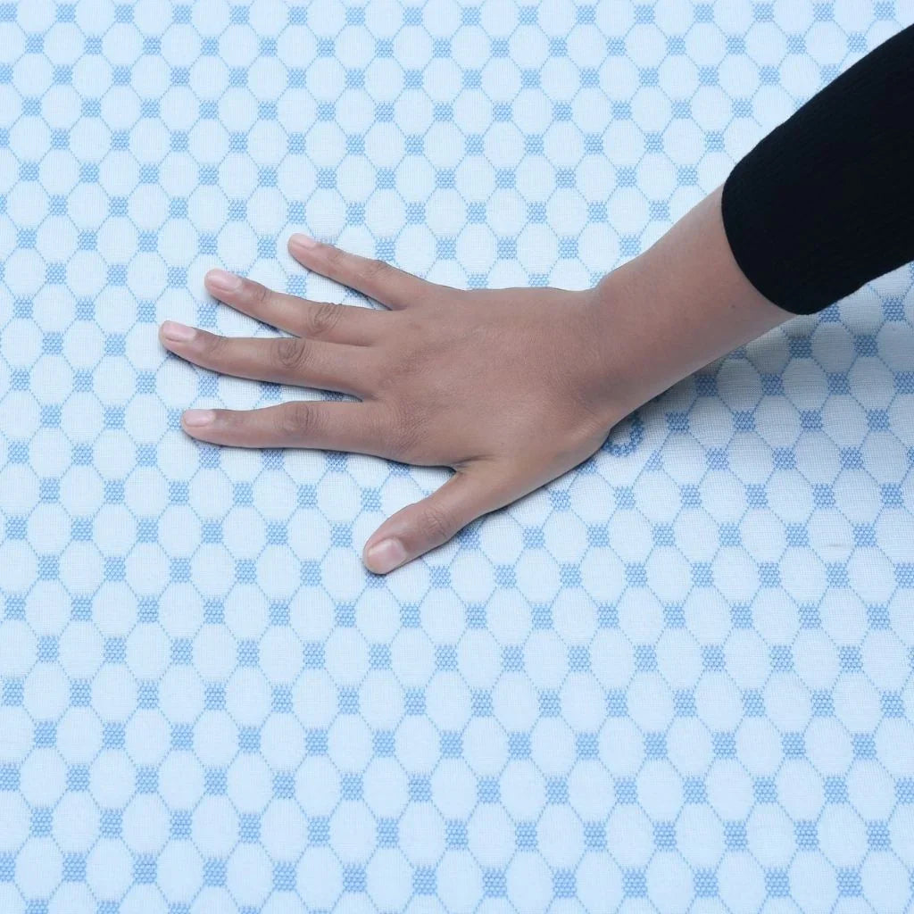 Breathable cooler fabric over ventilated latex foam – eco-friendly mattress cover – sleep with Durest Latex Bliss